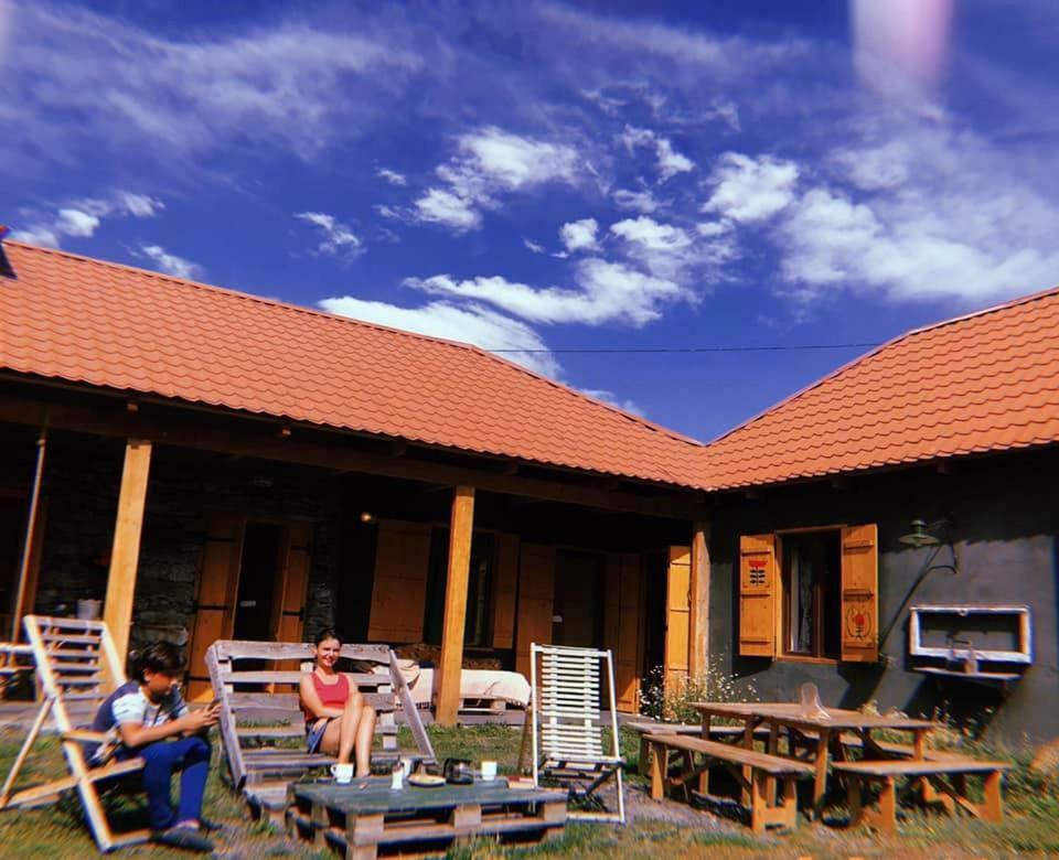 فندق Sno House In Kazbeg المظهر الخارجي الصورة